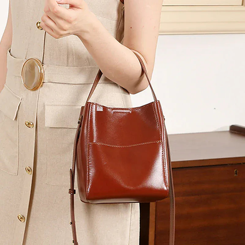 Grand sac seau cuir