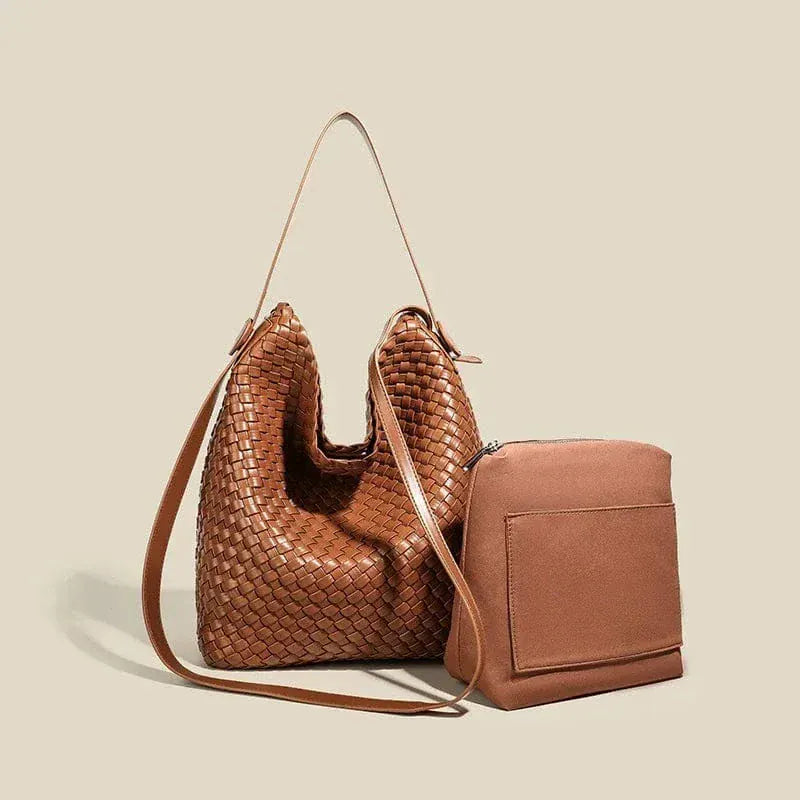 Sac seau arrangé en cuir vegan