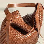 Sac seau arrangé en cuir vegan