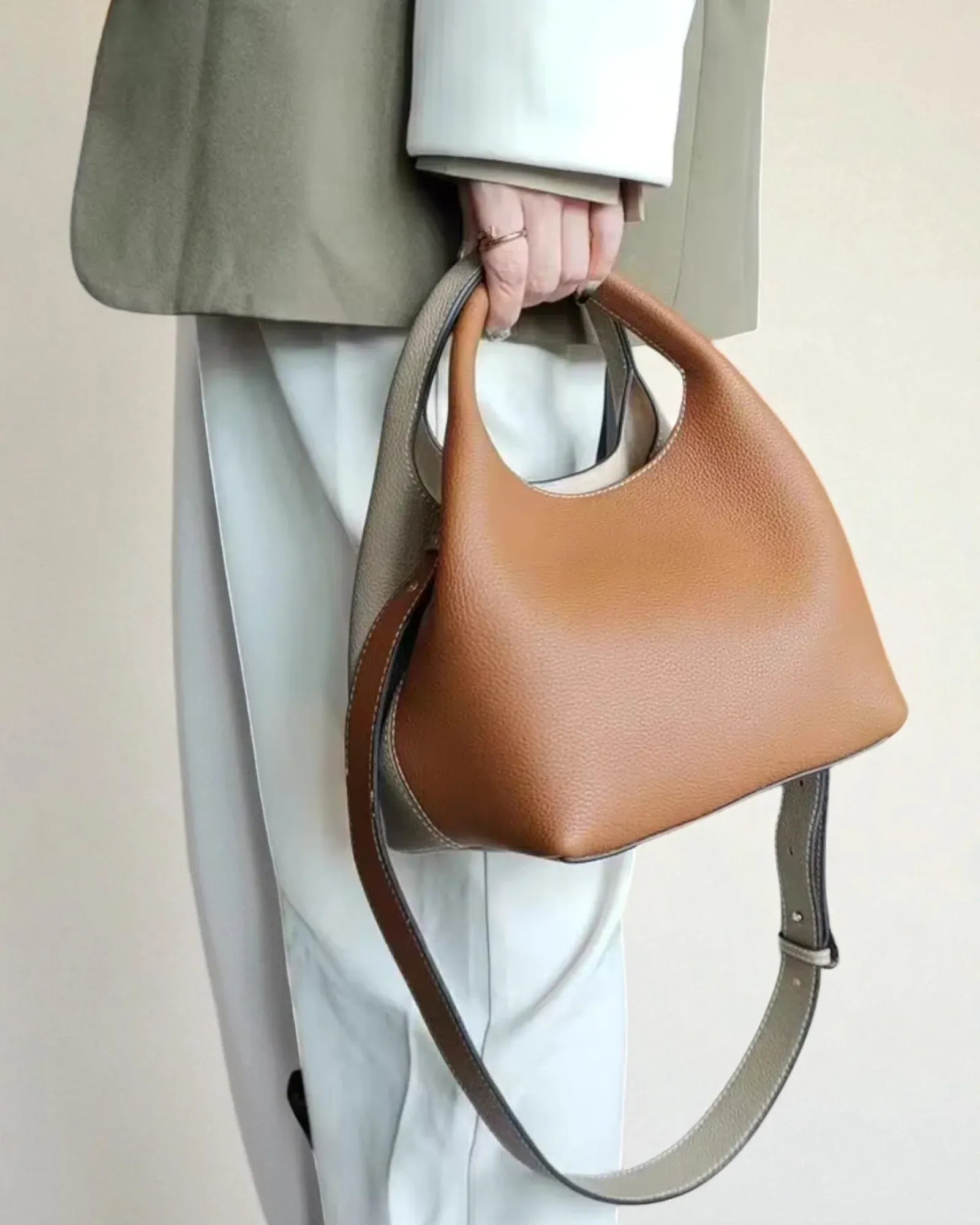 Sac seau cuir rabat arrondi