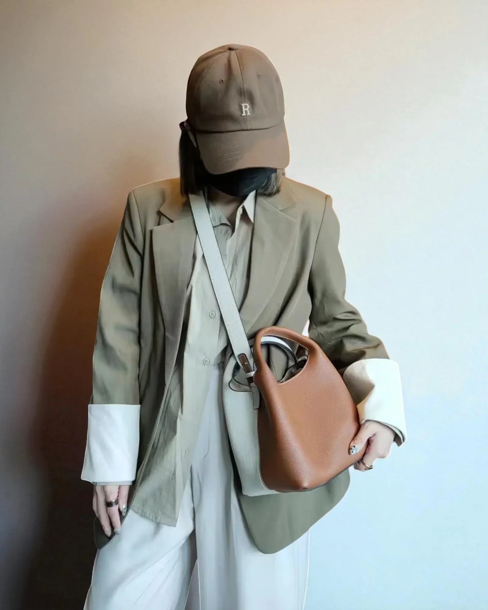 Sac seau cuir rabat arrondi