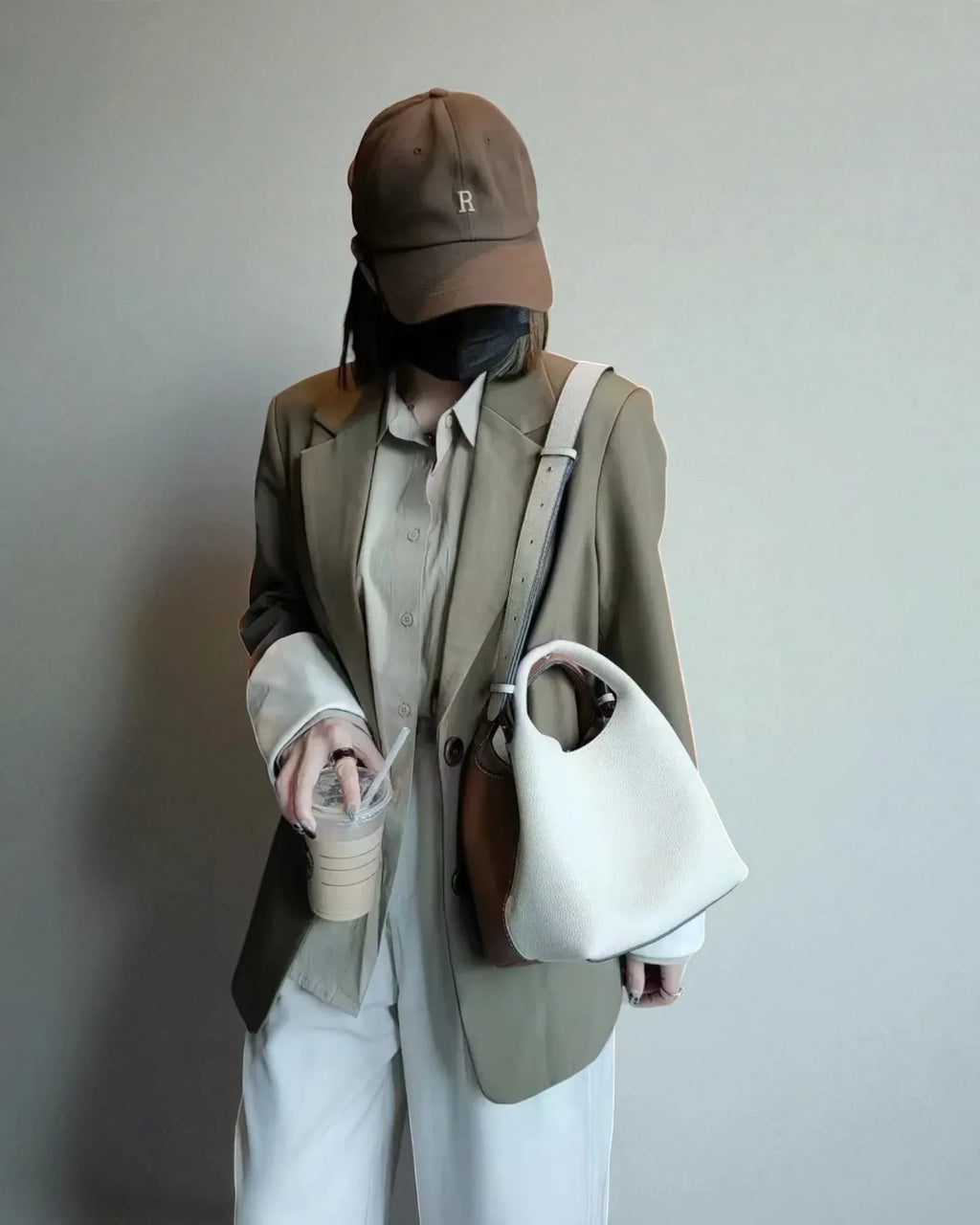 Sac seau cuir rabat arrondi