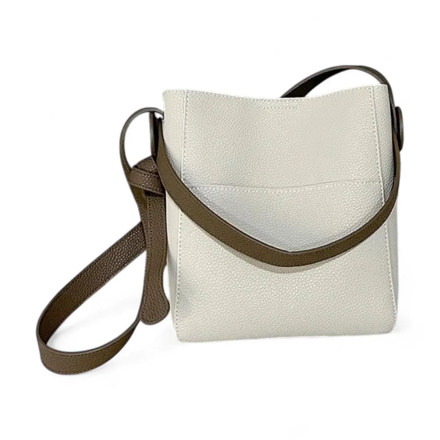 Sac seau en cuir brute