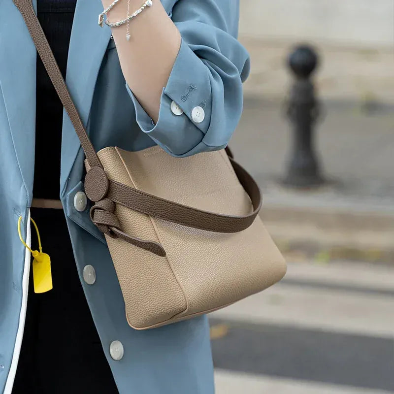 Sac seau en cuir brute Khaki