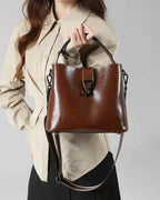 Sac seau en cuir lustré