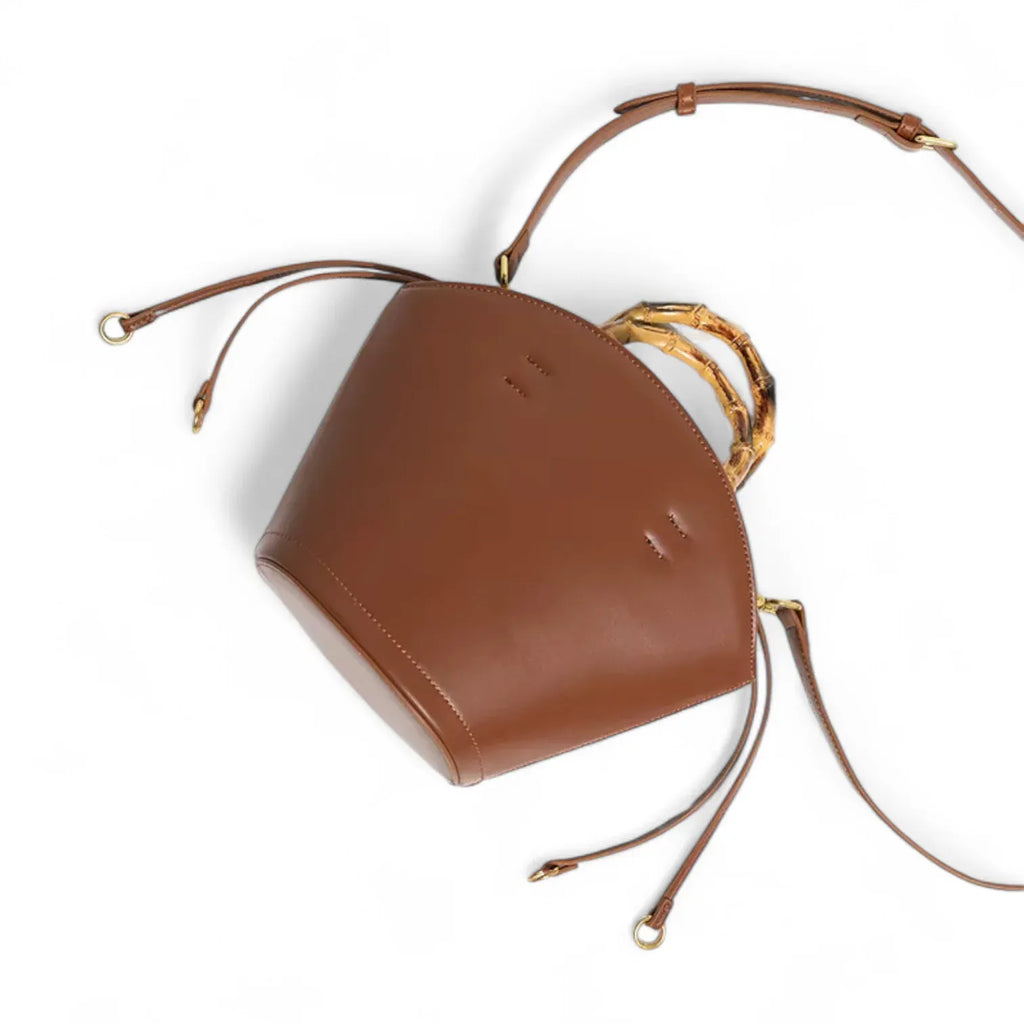 Sac seau en cuir surpiqué bambou