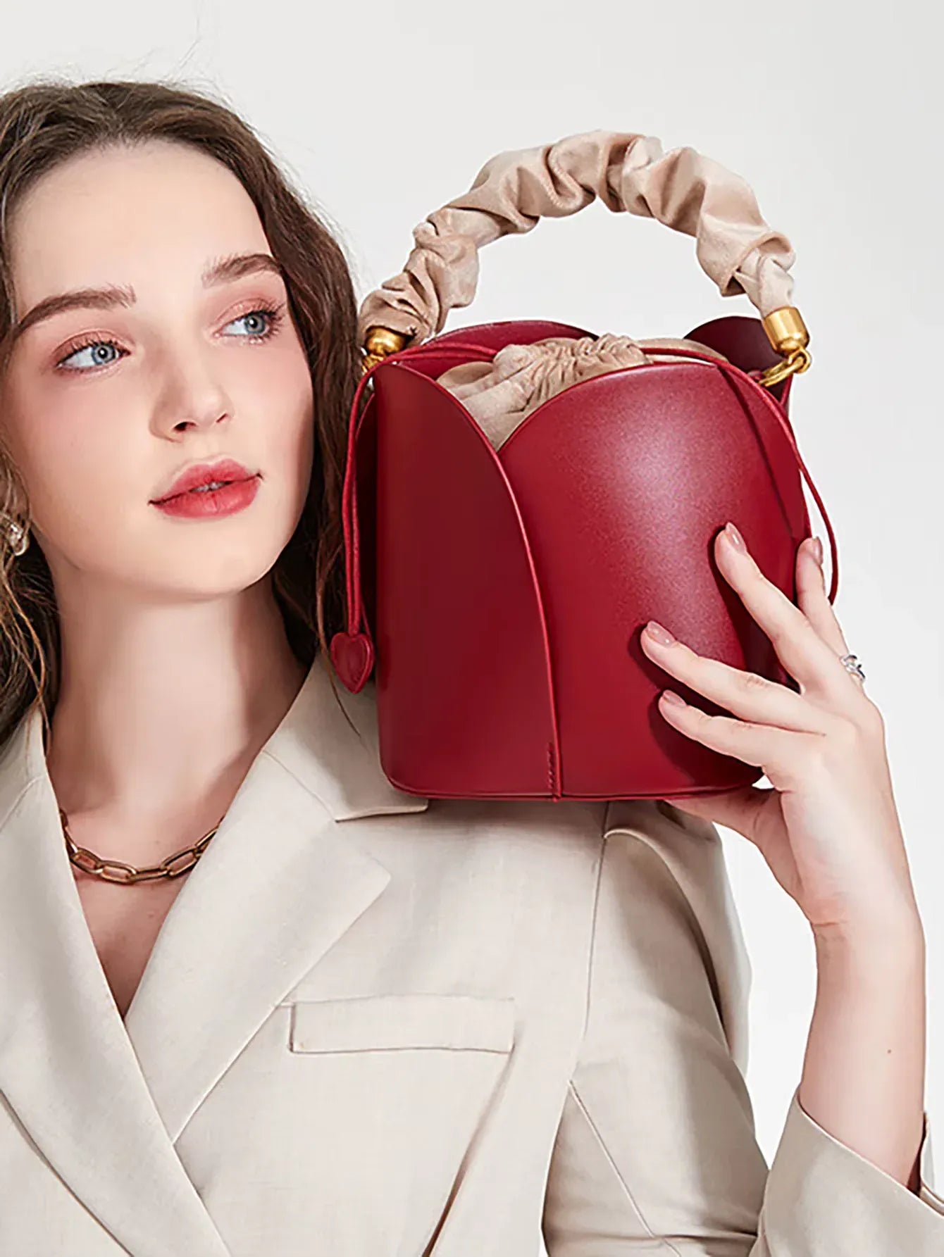 Sac seau pétale similicuir