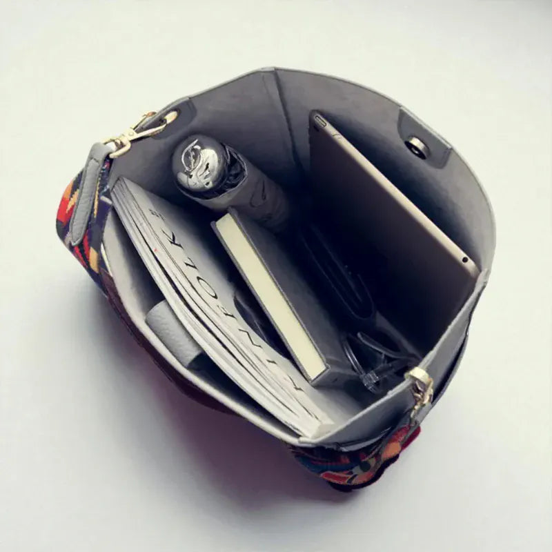 Sac seau similicuir argenté Gris