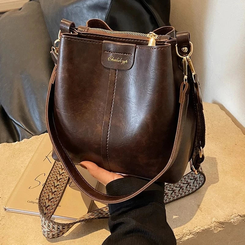 Sac seau similicuir lustré Café