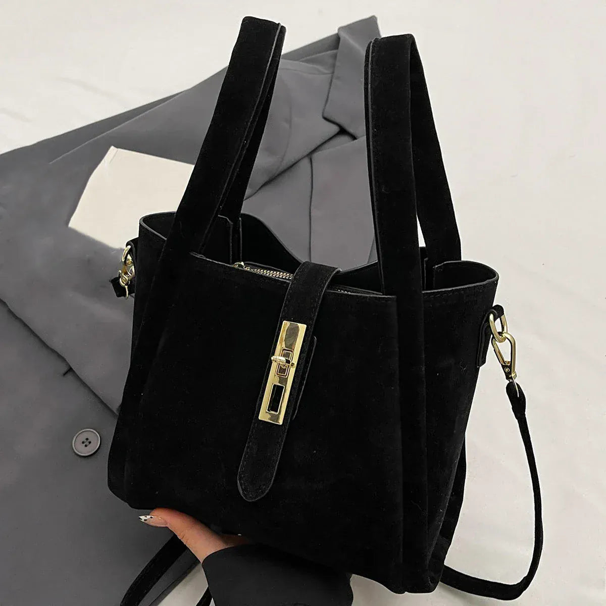 Sac seau suédine fermoir Noir / (20cm<Max Length<30cm)